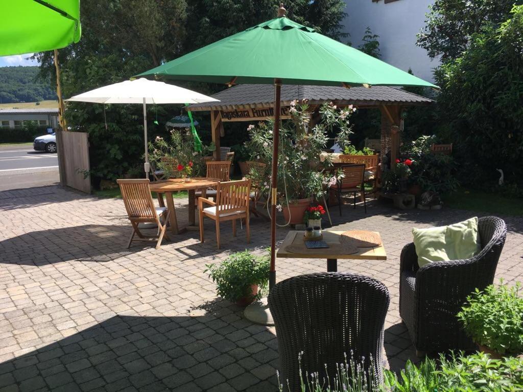Tektona "Bed & Breakfast" Nidda Exterior photo